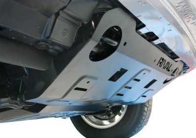 Toyota Hilux Revo Unterfahrschutz für Motor und Kühler Rival
